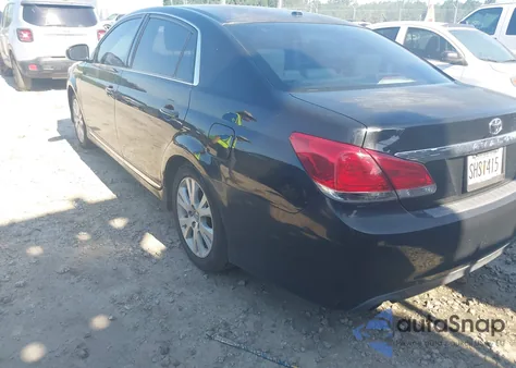 2011 Toyota Avalon z USA, uszkodzony, nr VIN 4T1BK3DB3BU404935